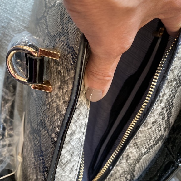 Isabelle Handbag - Picture 5 of 6